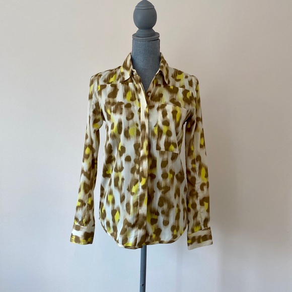 Joe Fresh blouse - Picture 3 of 7